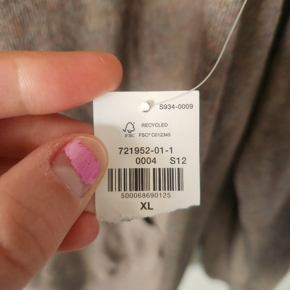 NWT Old Navy Women's Tan/Gray Hoodie Sweater - Picture 4 of 9